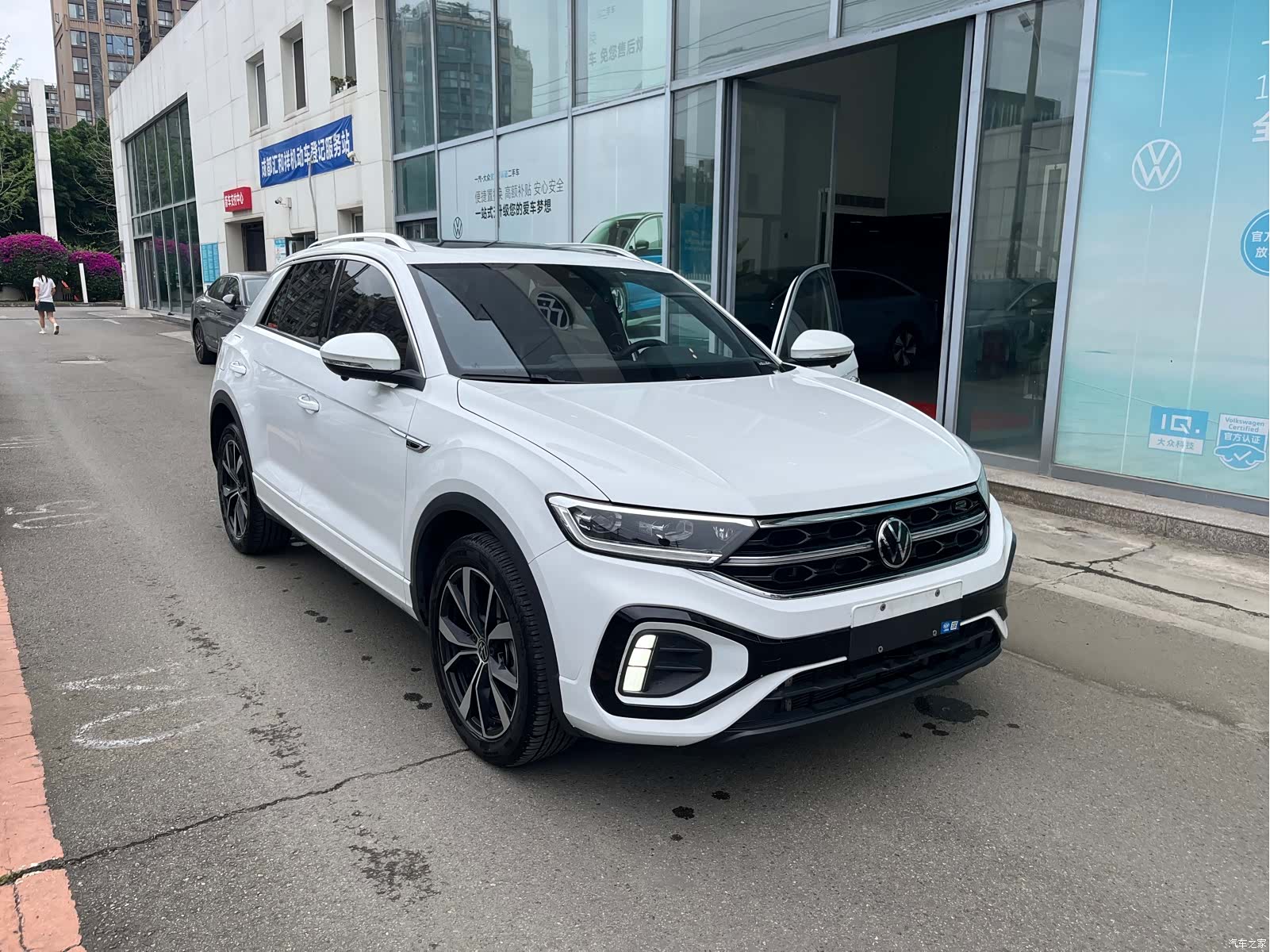 Volkswagen T-ROC, 2024 8