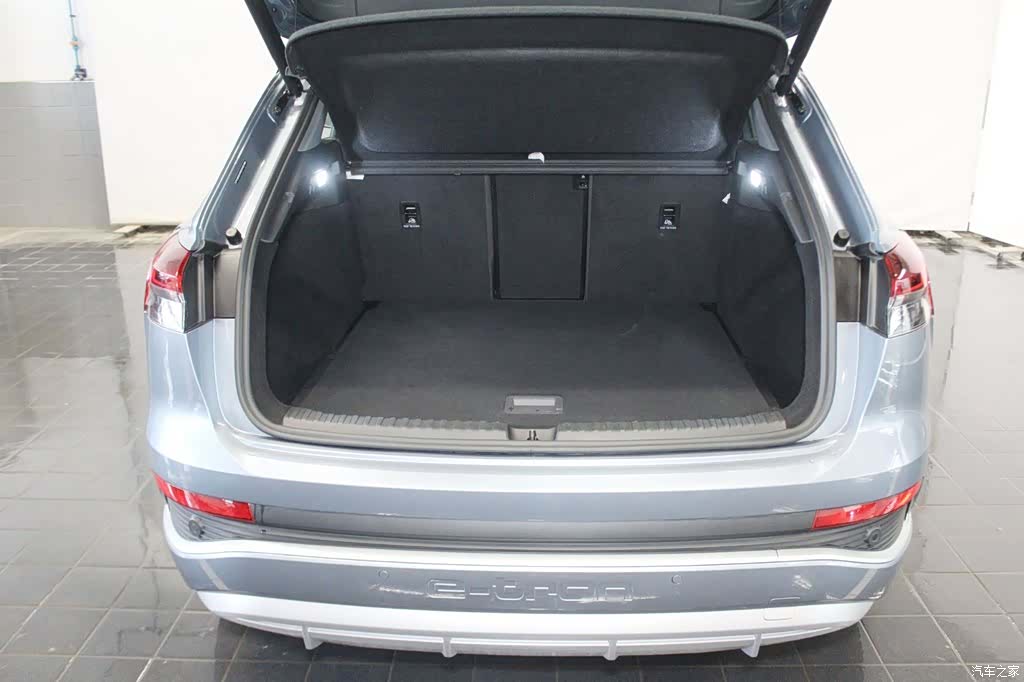 Audi Q4 e-tron, 2025 7