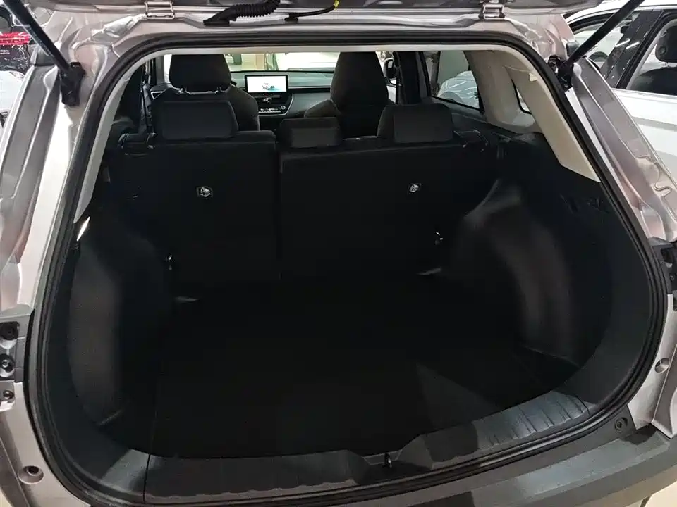 Toyota Corolla Sharp amplifier