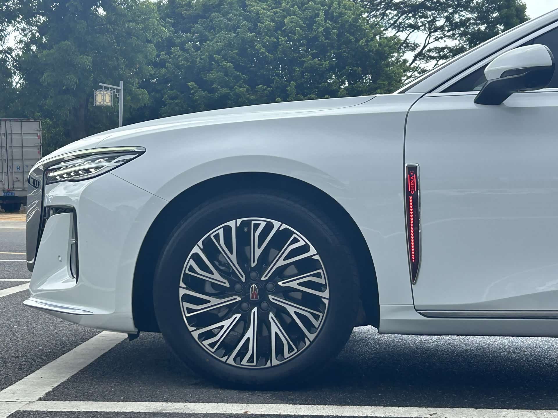 Hongqi H5, 2024 11