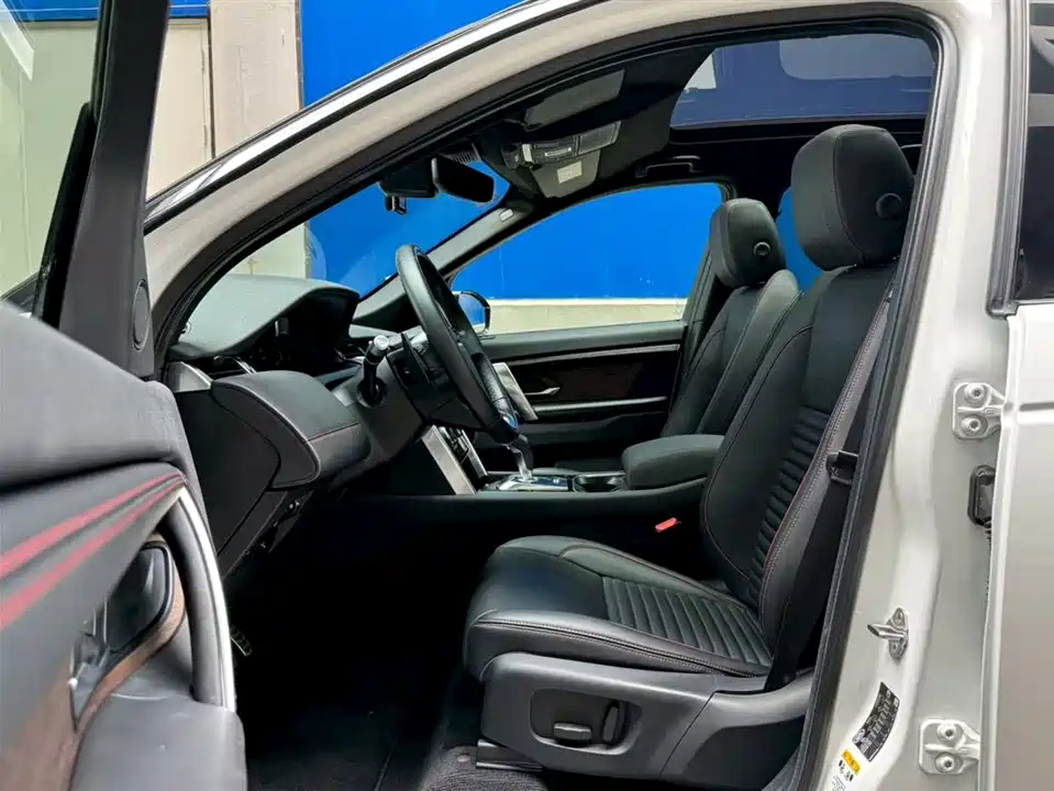 Land Rover Discover sports