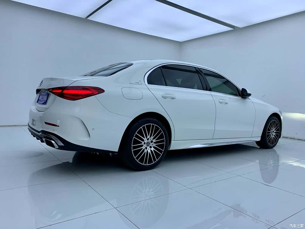 Mercedes-Benz C-Class, 2023 6