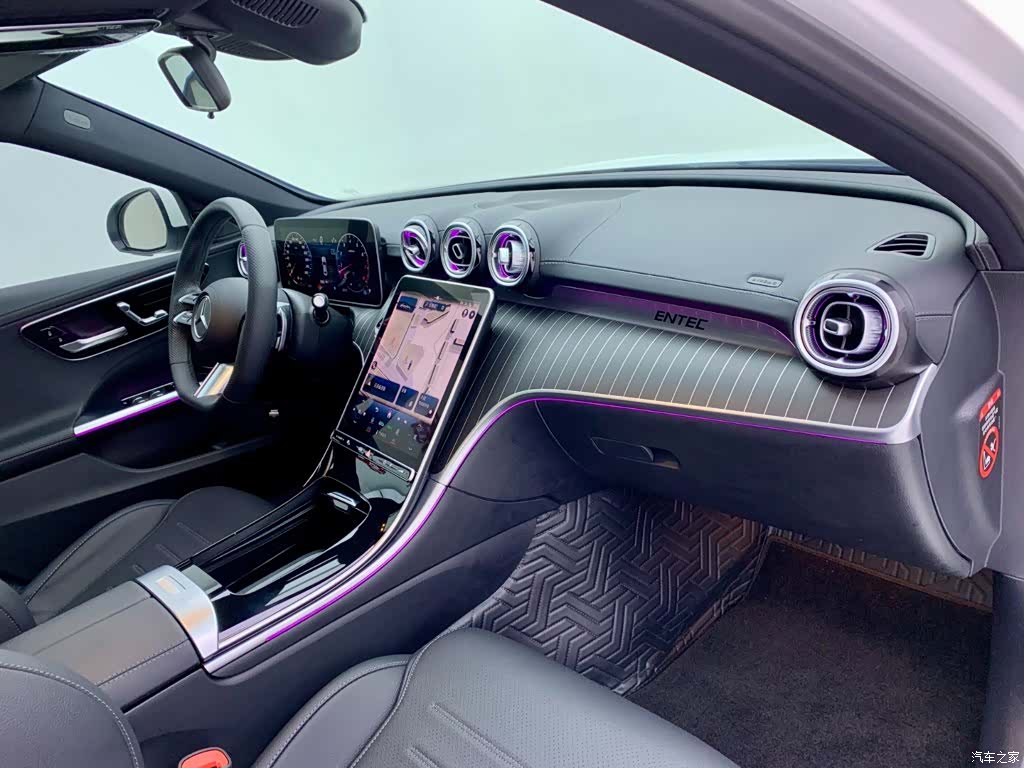 Mercedes-Benz C-Class, 2023 17
