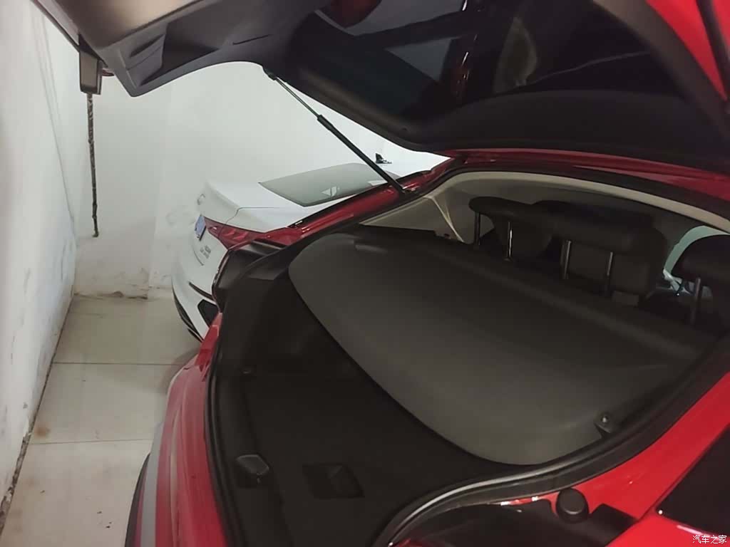 Audi Q2L, 2023 19