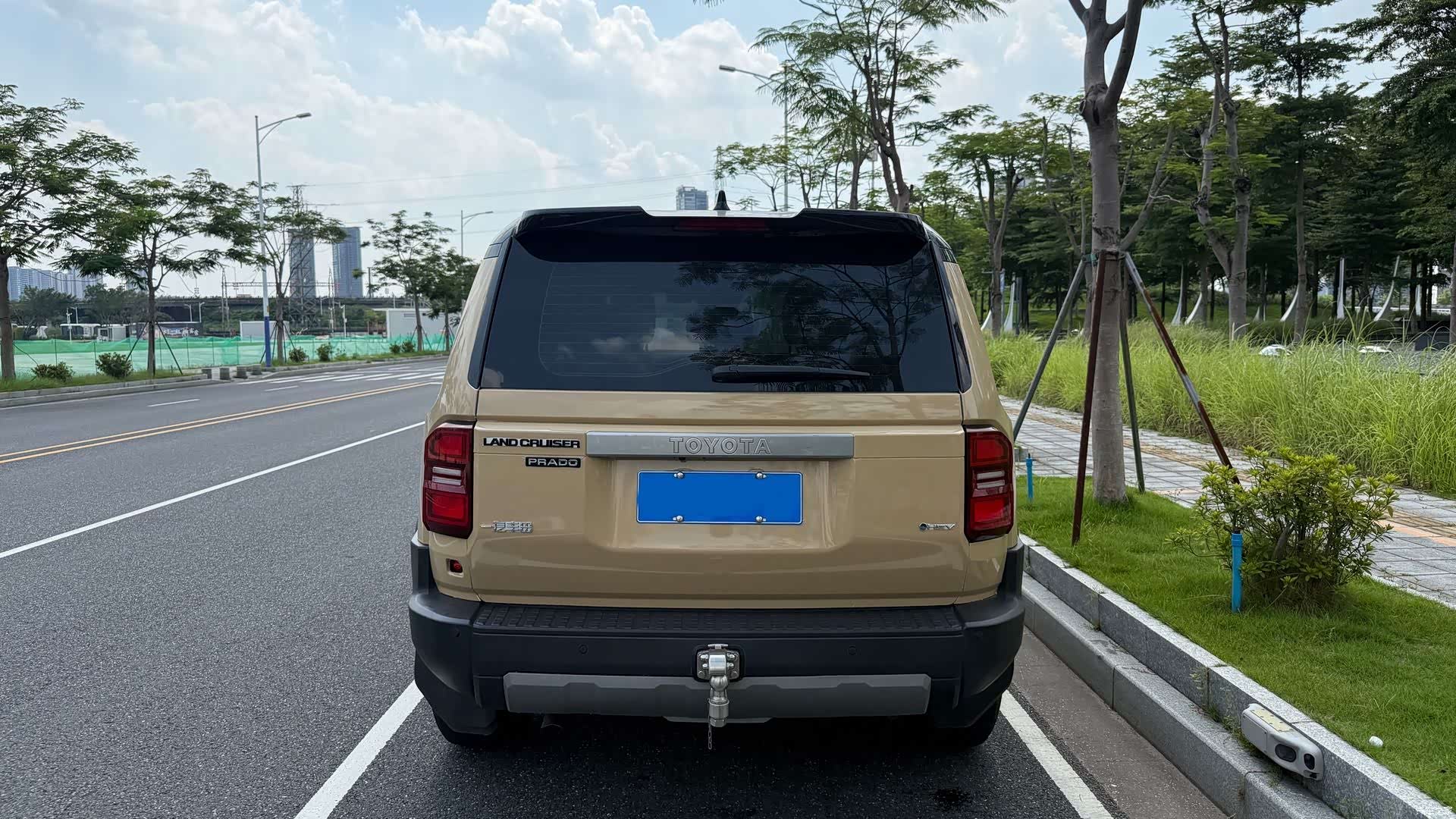 Toyota Prado, 2024 3