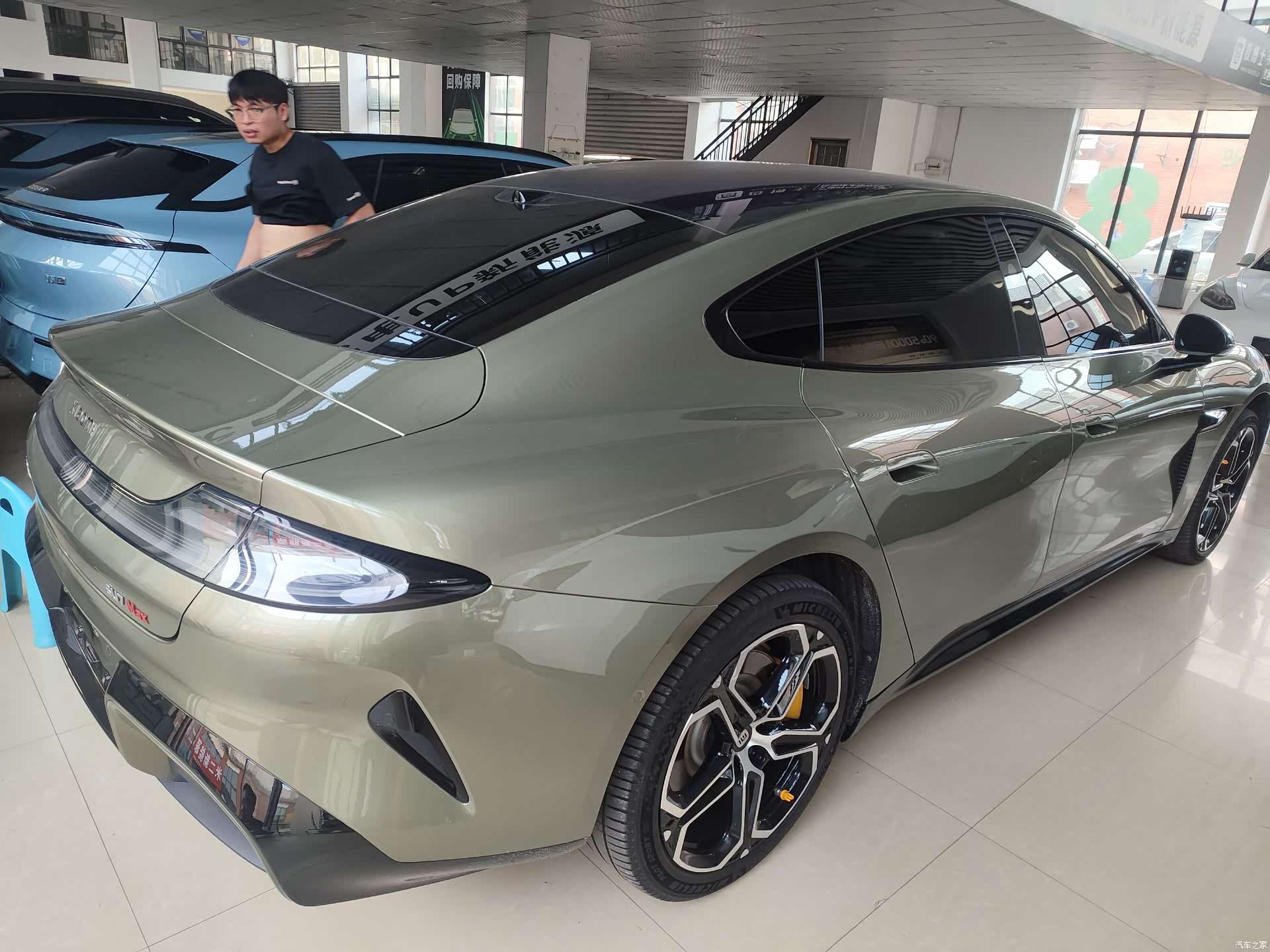 Xiaomi SU7, 2024 13