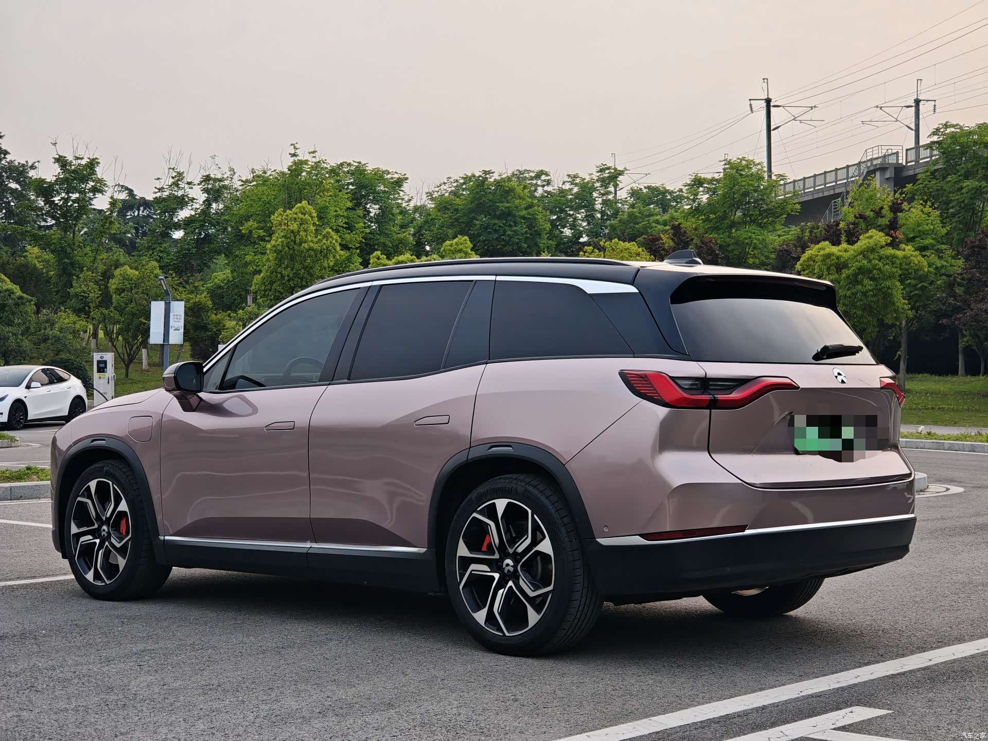 NIO ES8, 2022 15
