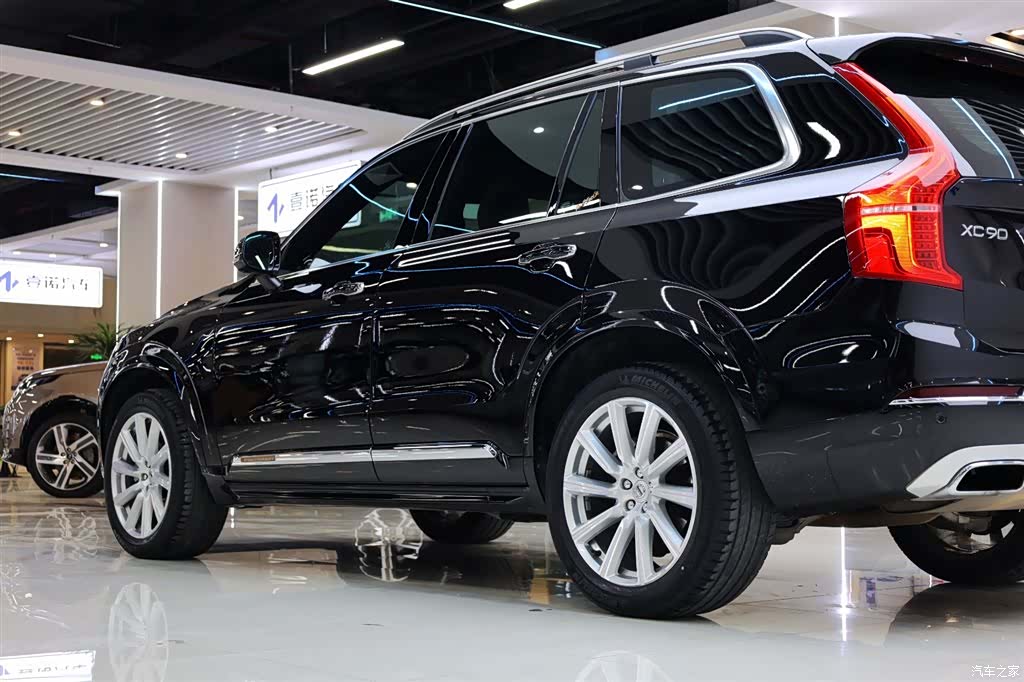Volvo XC90, 2018 12