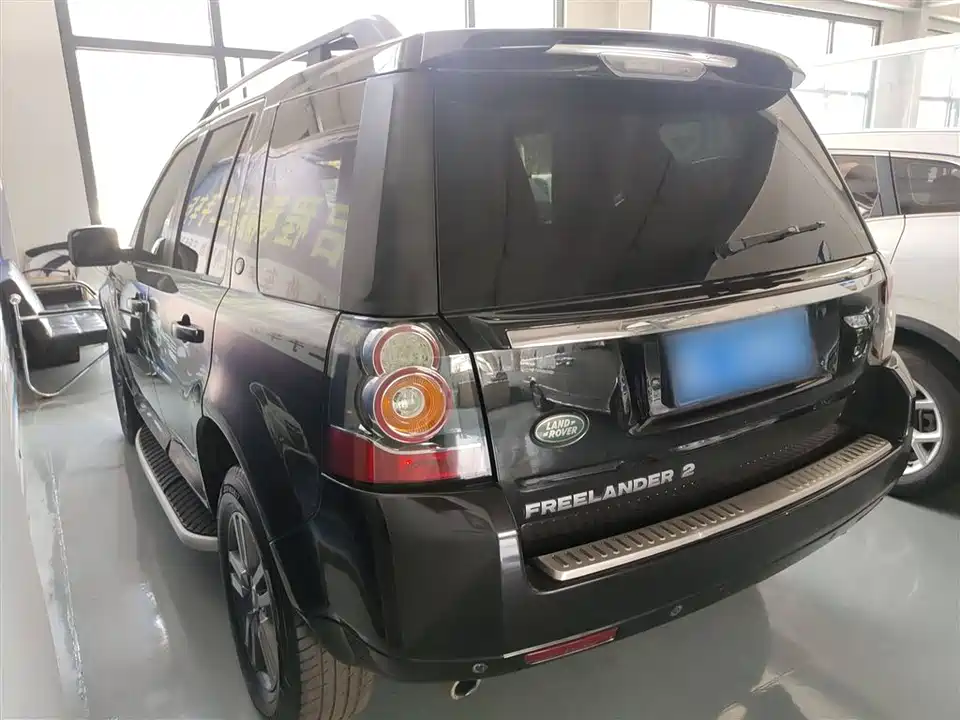Land Rover Freelander 2