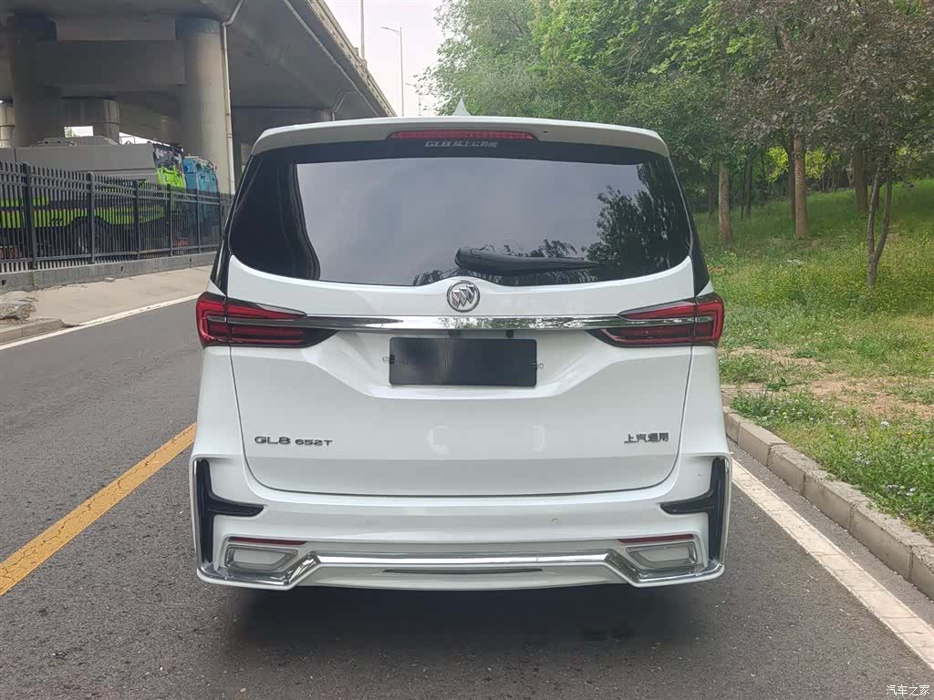 Buick GL8, 2021 все фото
