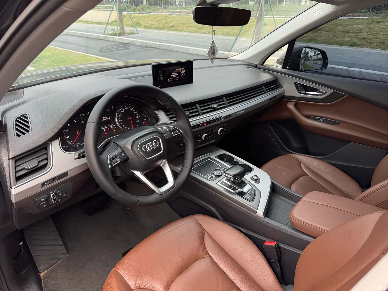 Audi Q7, 2017 все фото