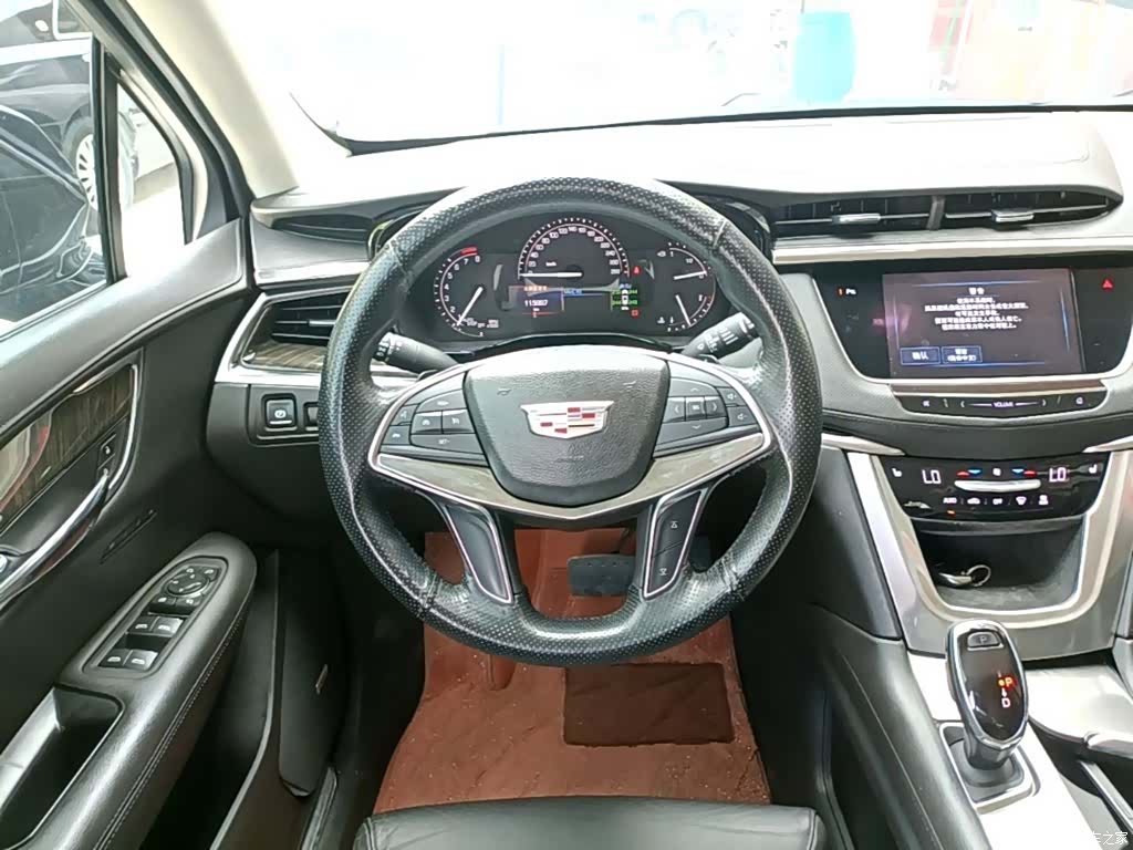 Cadillac XT5, 2017 11