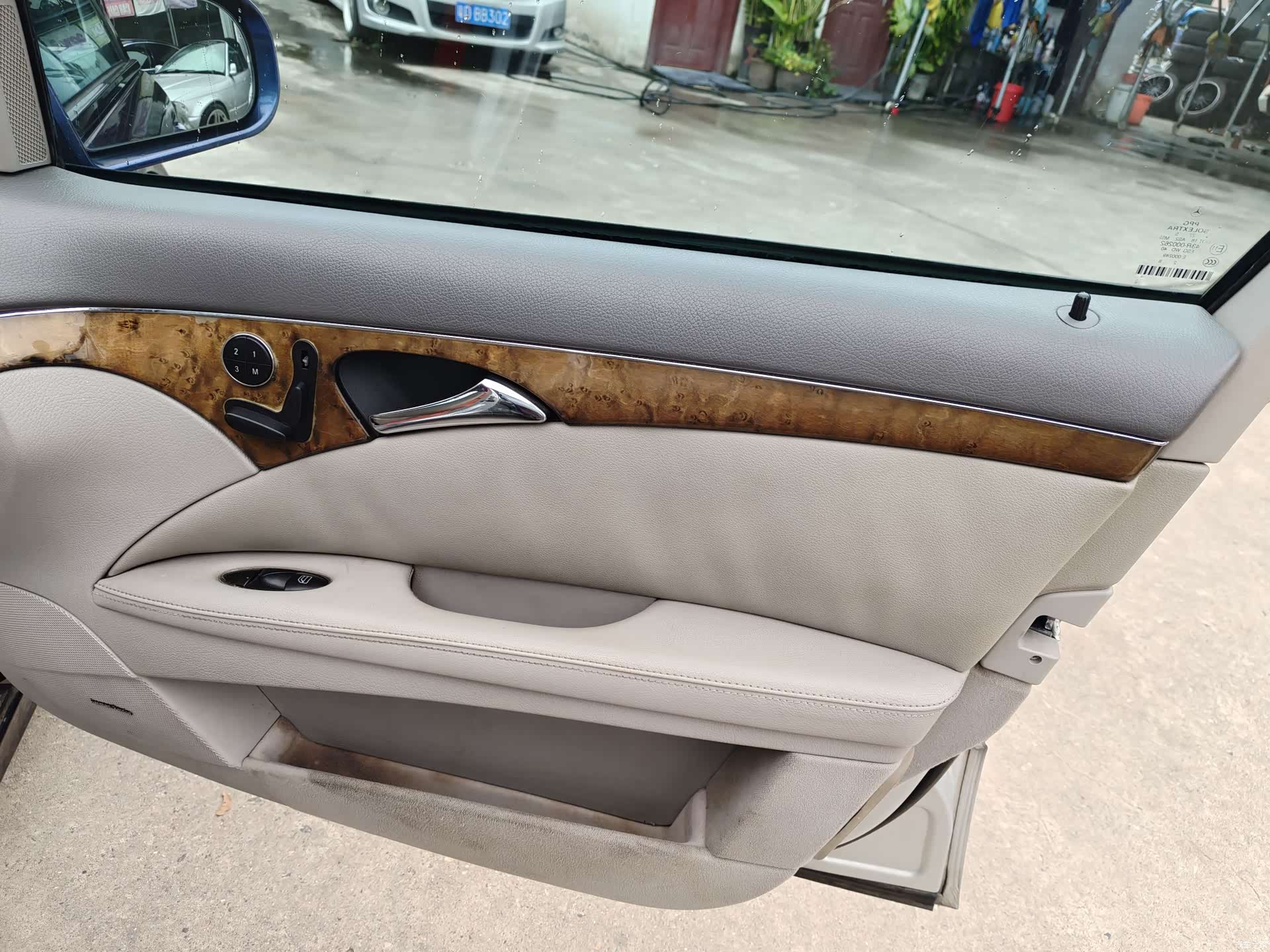 Mercedes-Benz E-Class, 2006 40