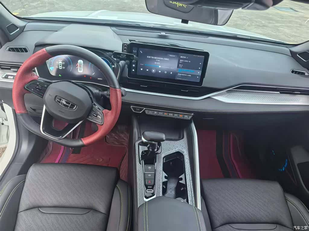 Geely Preface, 2022 все фото