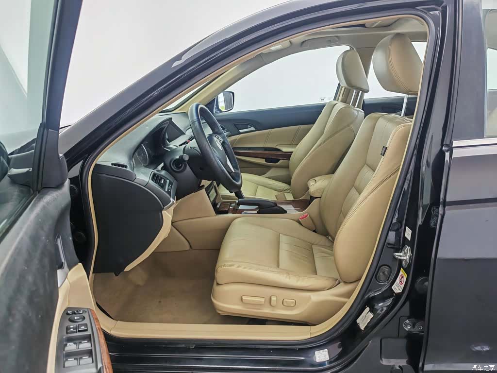 Honda Accord, 2011 10