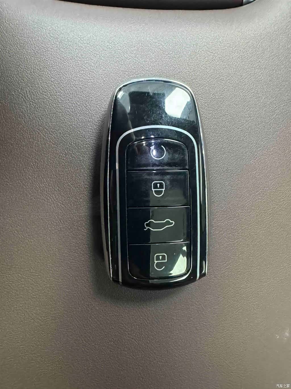 Chery Tiggo 8, 2025 20