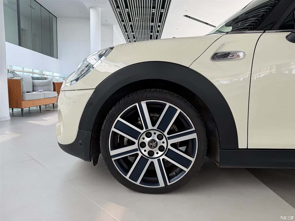 Mini Cooper, 2019 10
