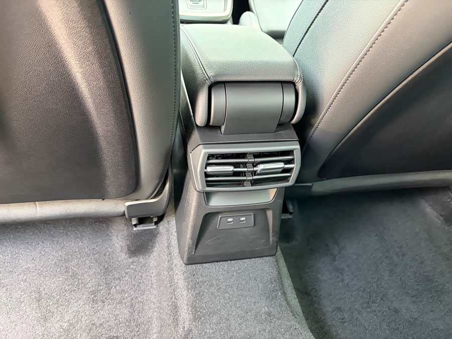 Audi A3 2023, фото 11