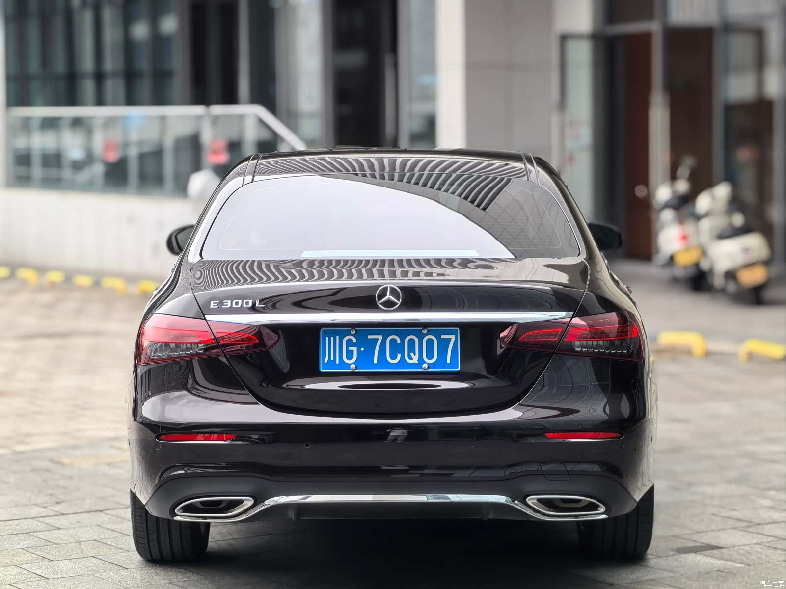 Mercedes-Benz E-Class, 2022 8