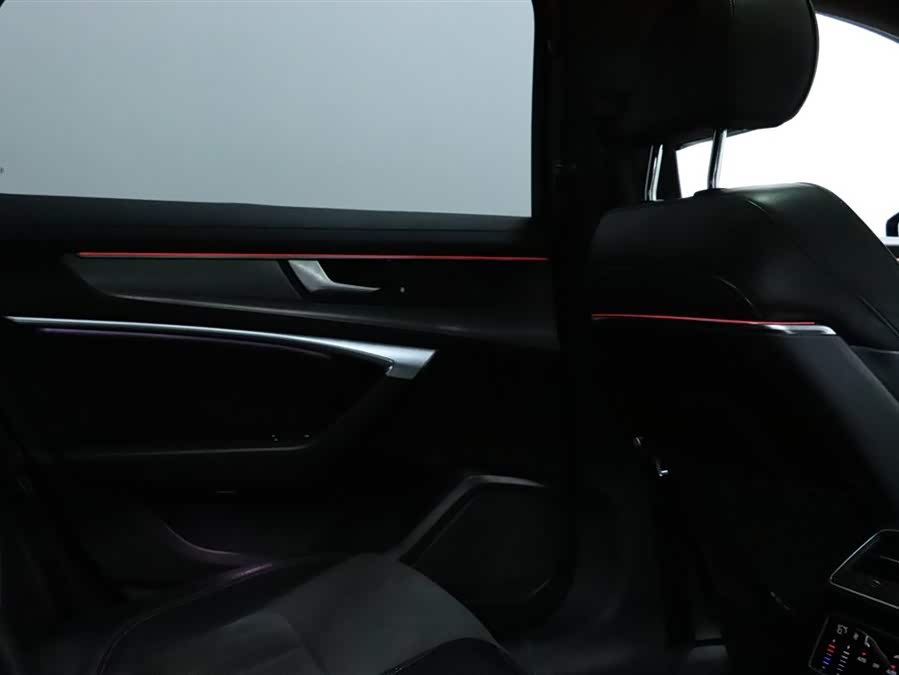 Audi A6L 2021, фото 13