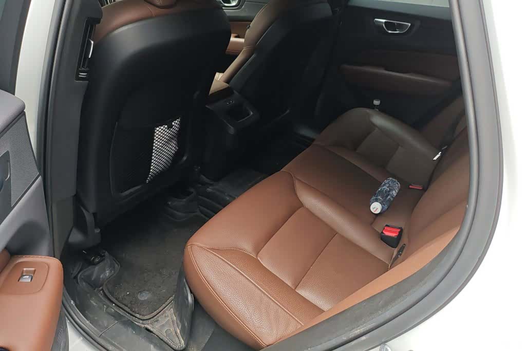 Volvo XC60, 2023 11