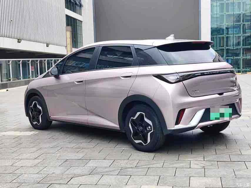 BYD Dolphin, 2023 7