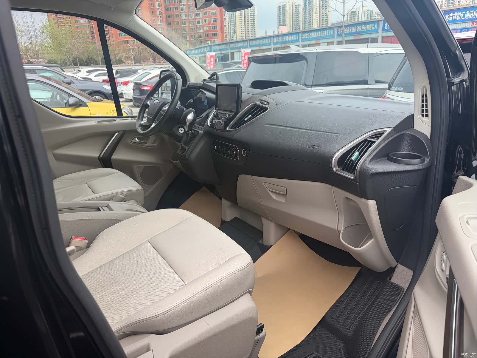 Ford Tourneo, 2018 все фото