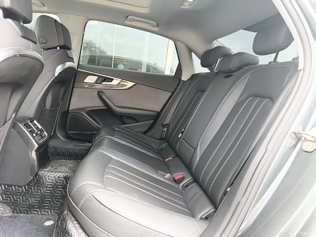 Audi A4L, 2021 17