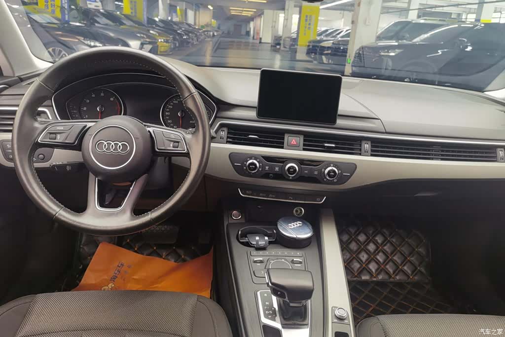 Audi A4L, 2019 12