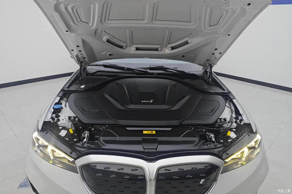 BMW i3, 2023 10