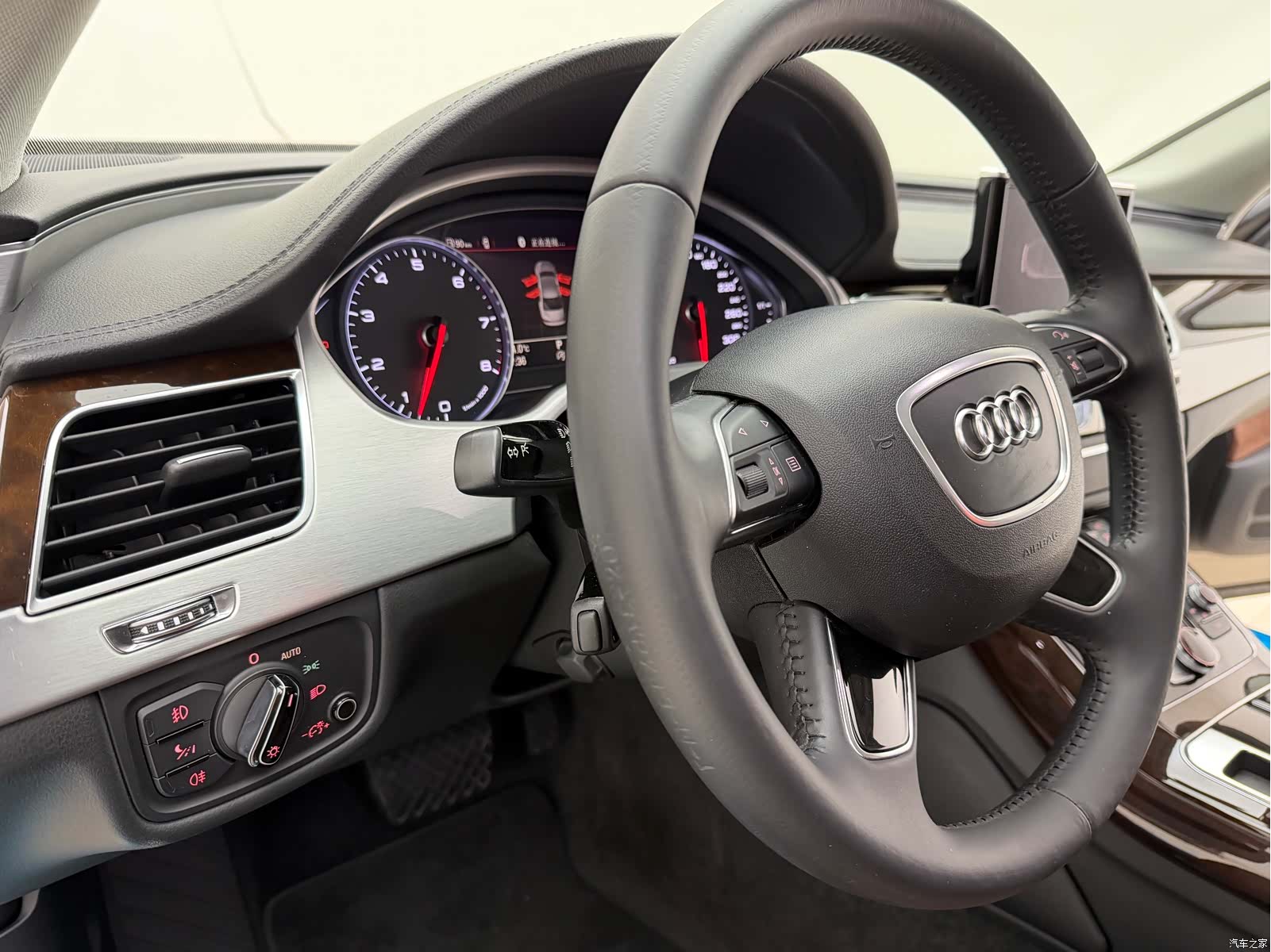 Audi A8L, 2015 16