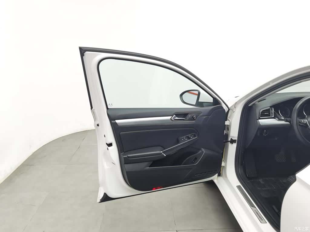 Volkswagen Lamando, 2017 8