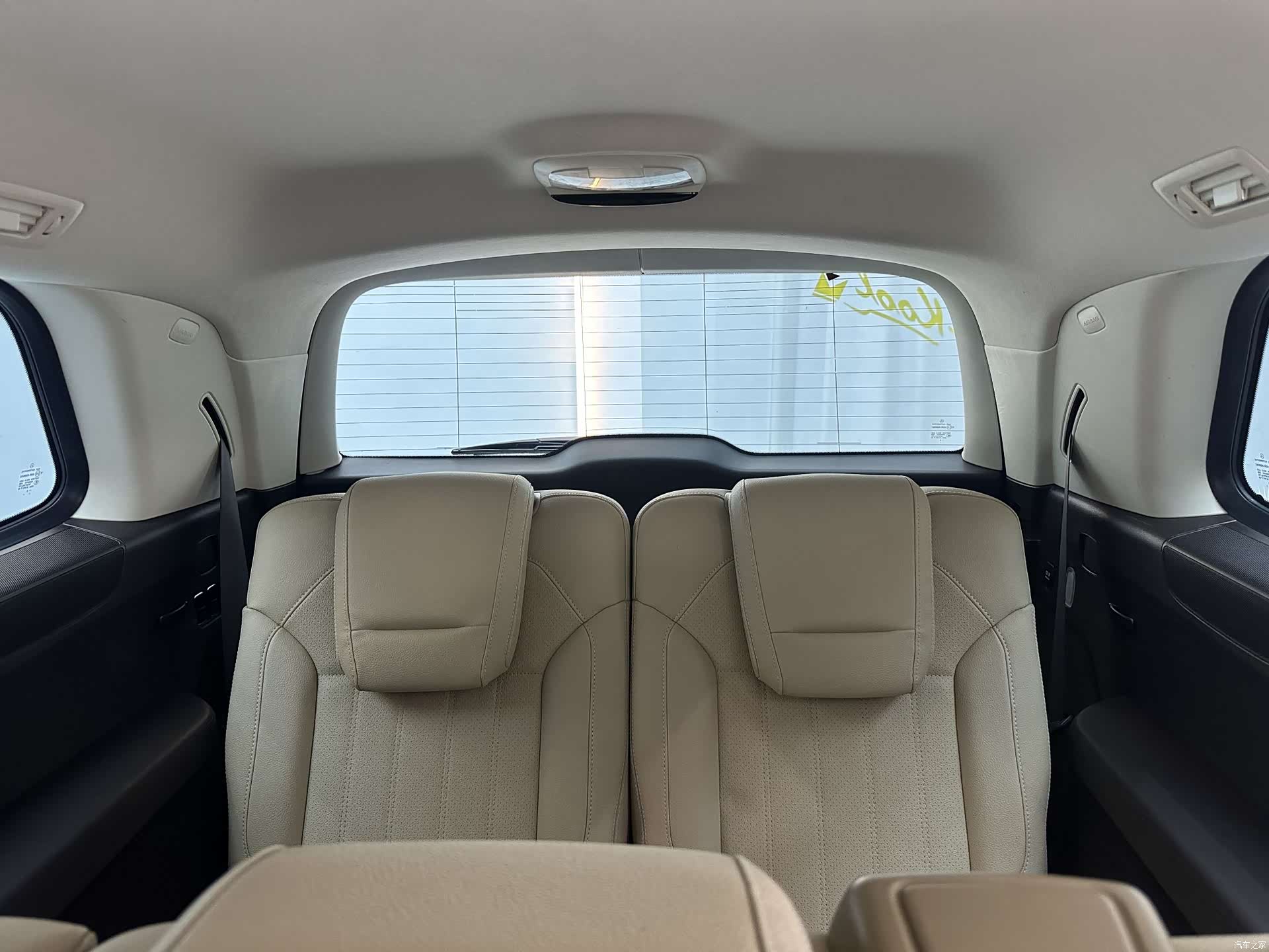 Mercedes-Benz GLS, 2017 16