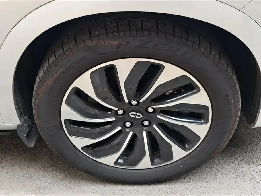 AITO Ask the world M7