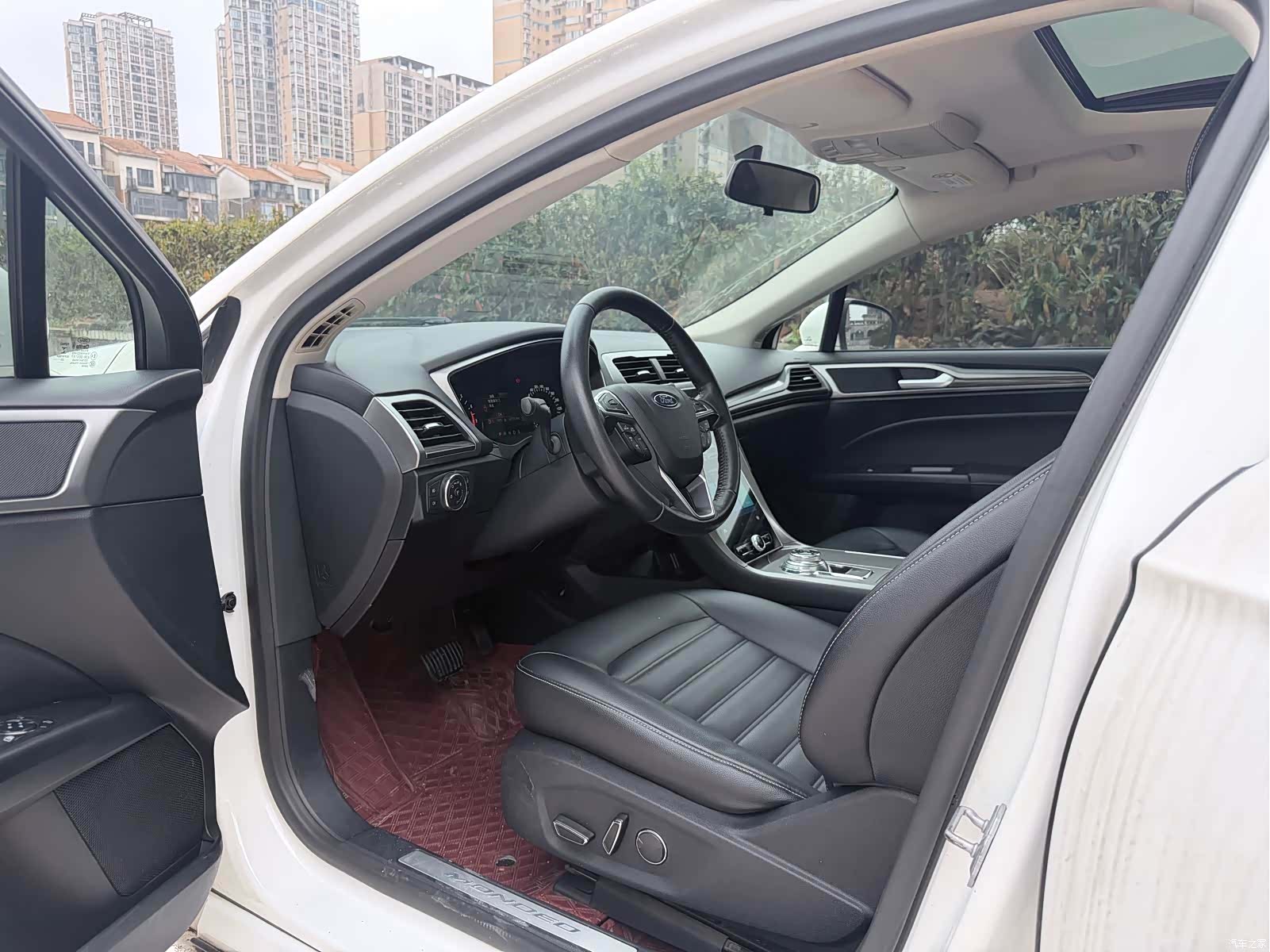 Ford Mondeo, 2021 4