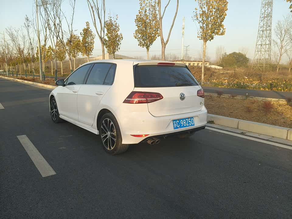 Volkswagen golf