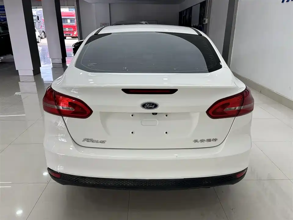 Ford Fox