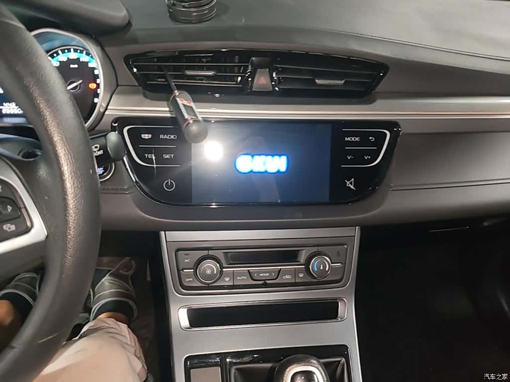 Geely Emgrand, 2020 13