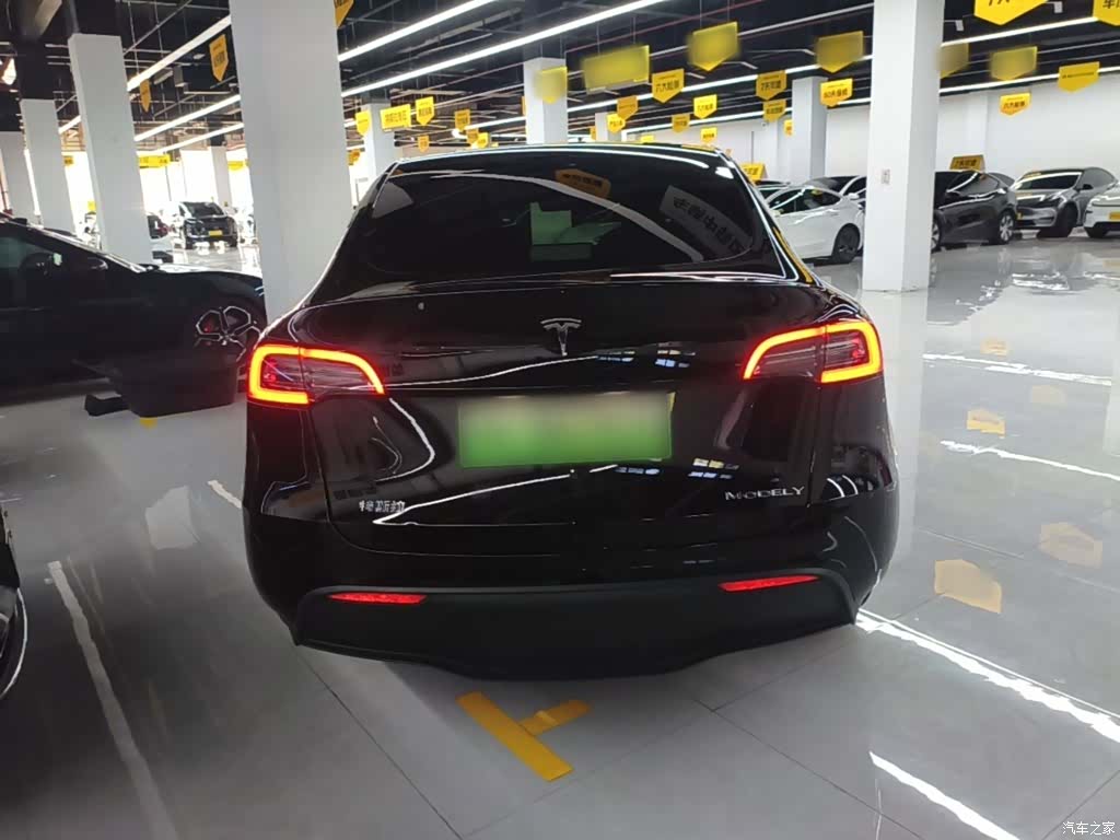 Tesla Model Y, 2022 6