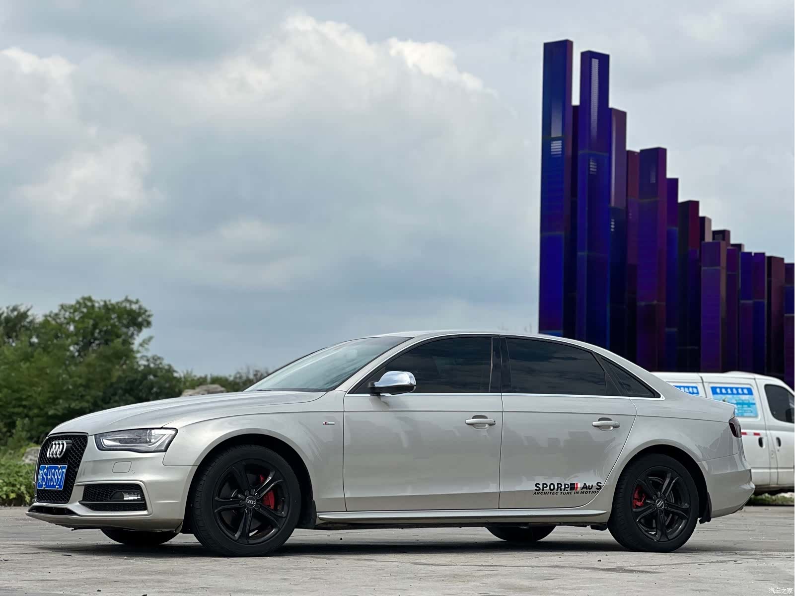 Audi A4L, 2014 1