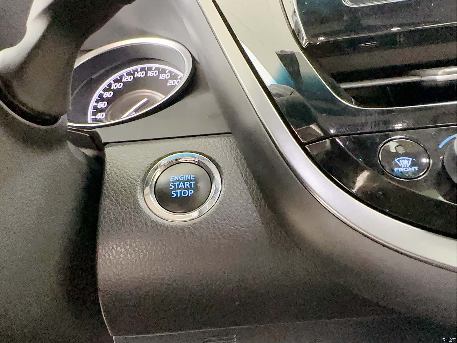 Toyota Camry, 2022 16