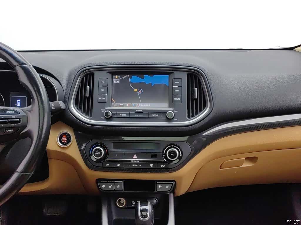 Kia KX3, 2015 12
