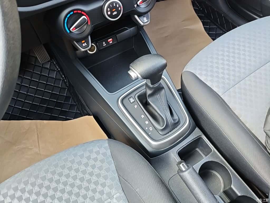Kia K2, 2017 14