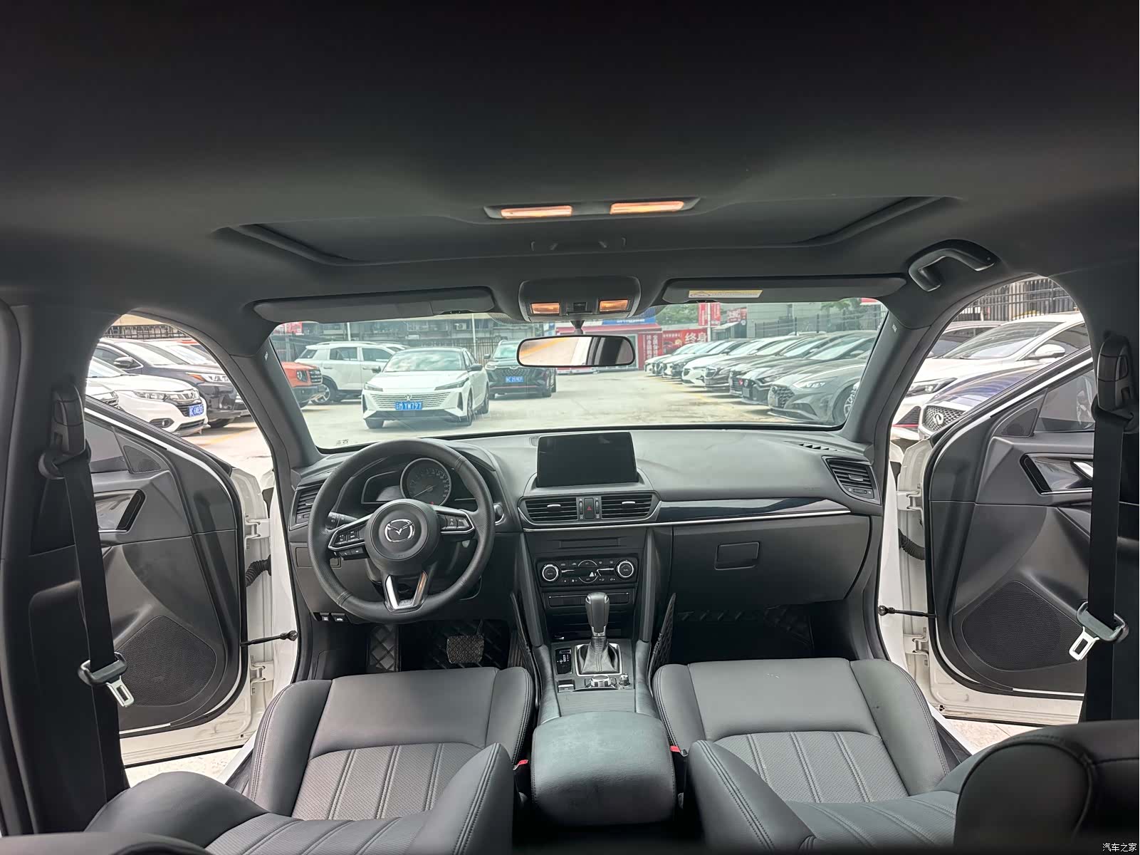 Mazda CX-4, 2021 11