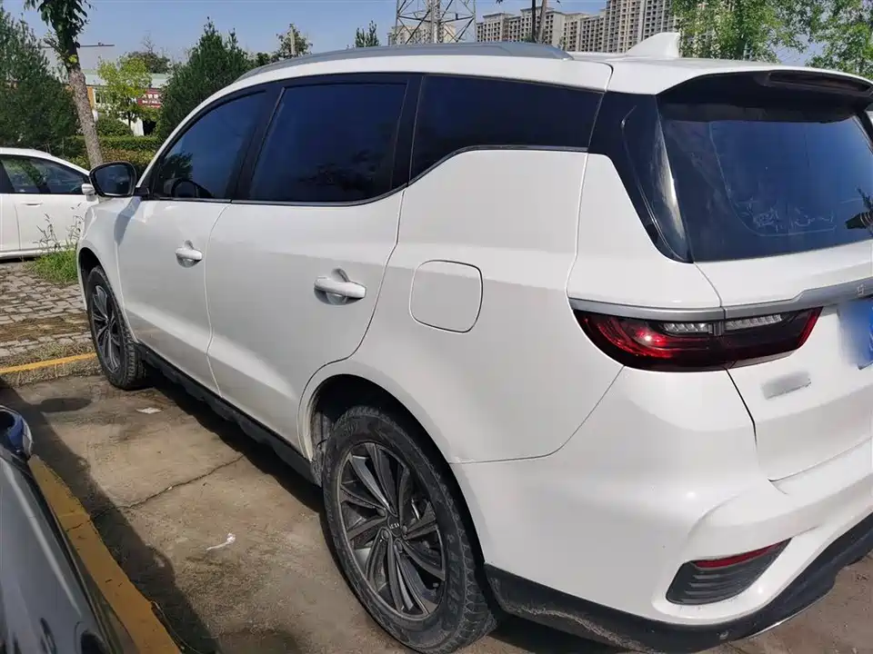 Geely Vision X6