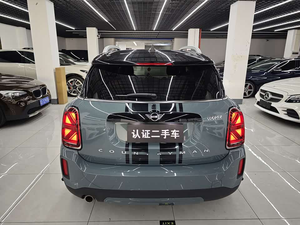 MINI COUNTRYMAN