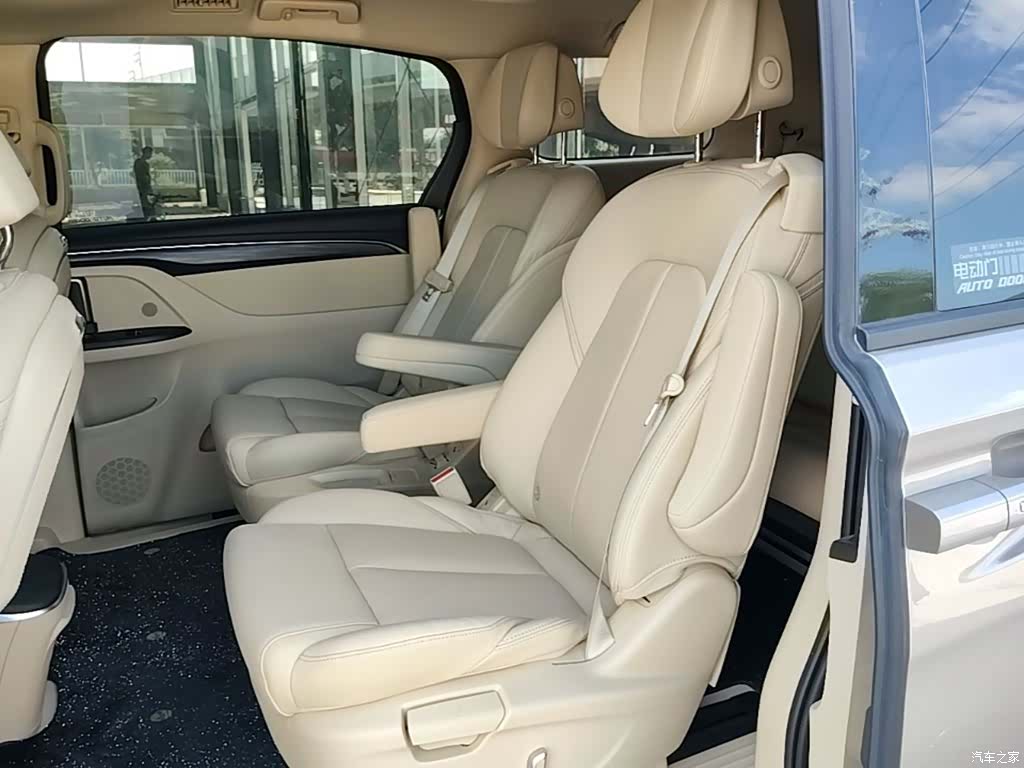 Buick GL8, 2025 17