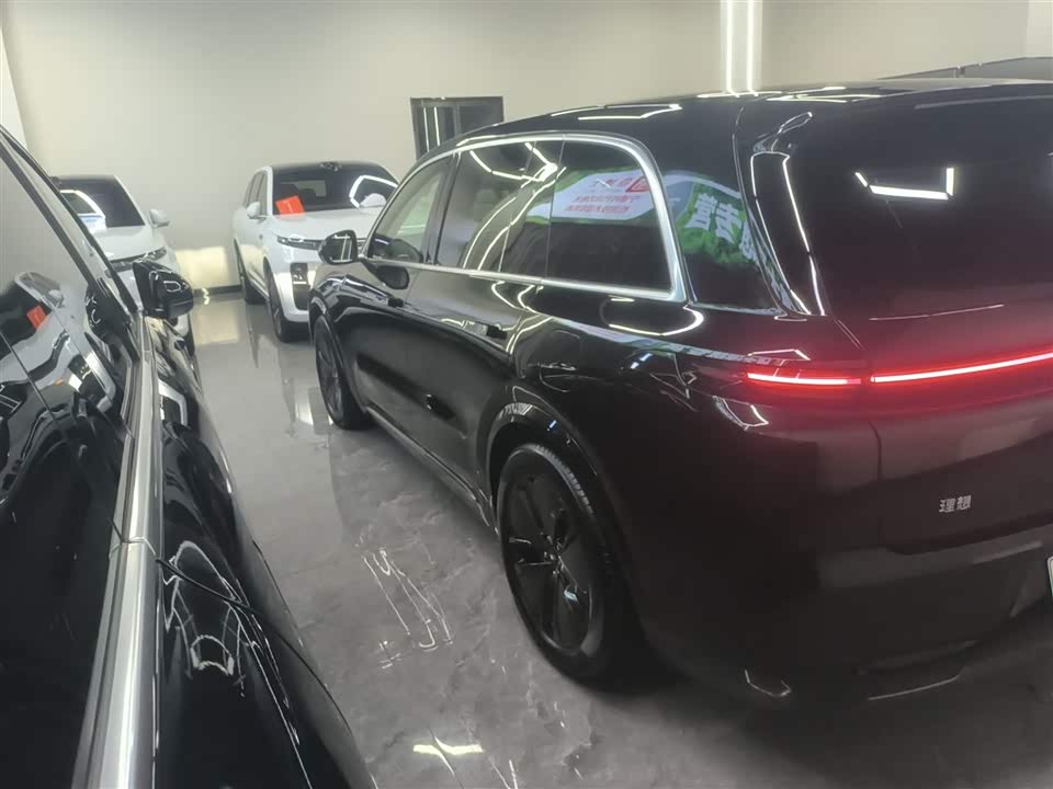 Li Auto Ideal L8
