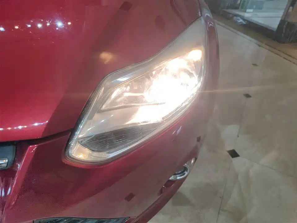 Ford Fox