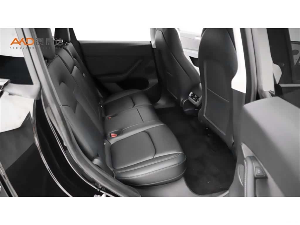 Tesla Model Y, 2023 8